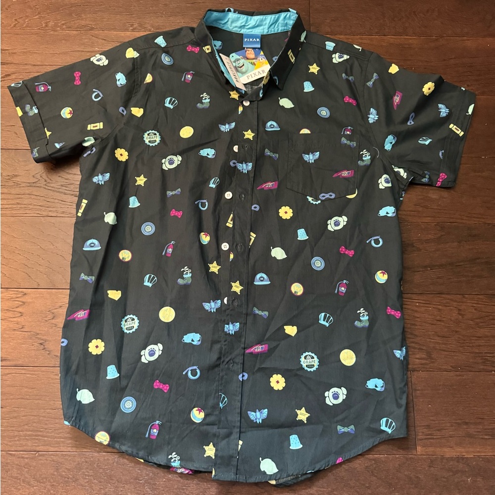 Men’s Box Lunch Disney Pixar Icons shirt, men’s X-L.